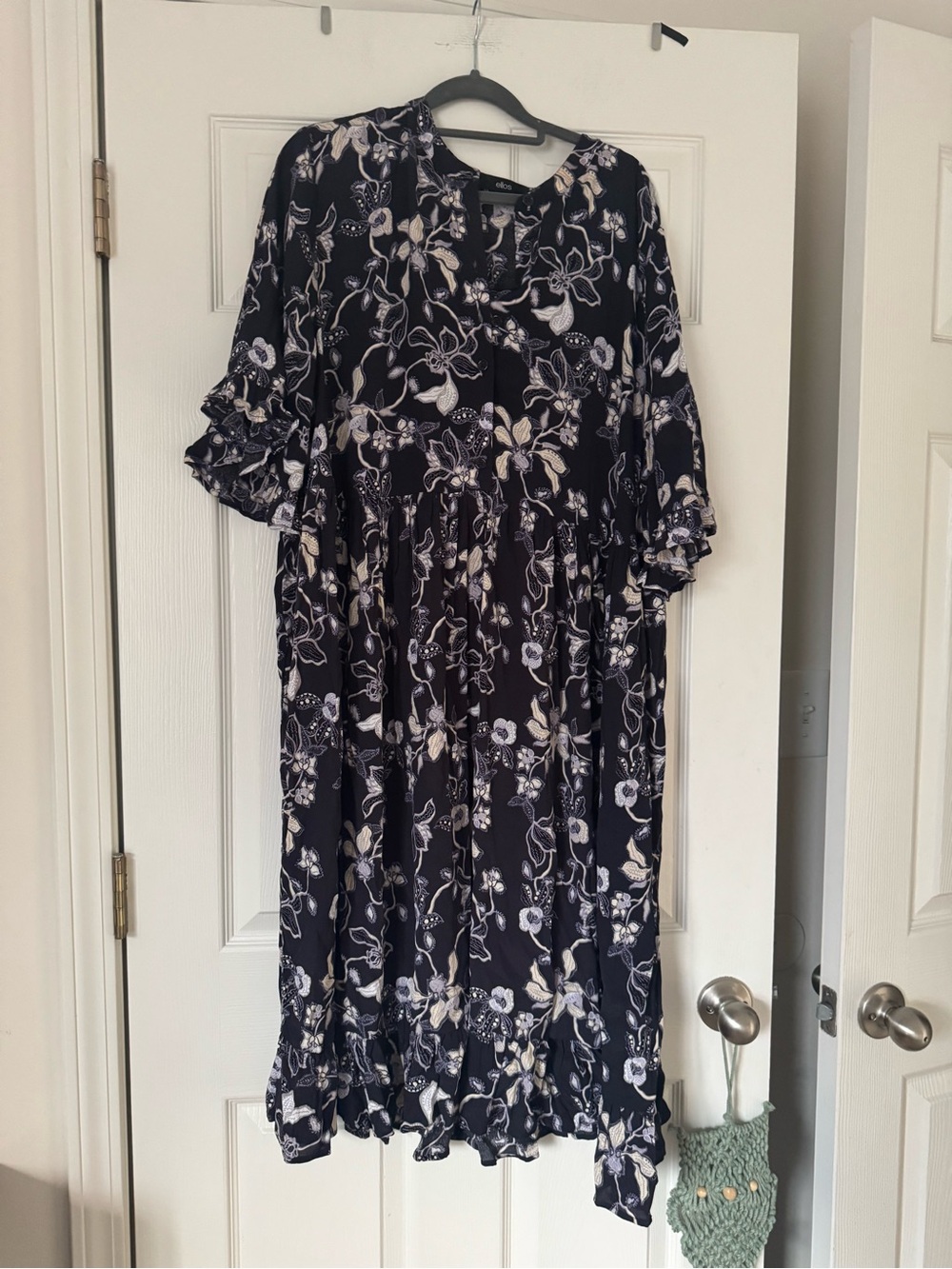 ellos Black maxi dress with Floral Paisley Print Sz M plus